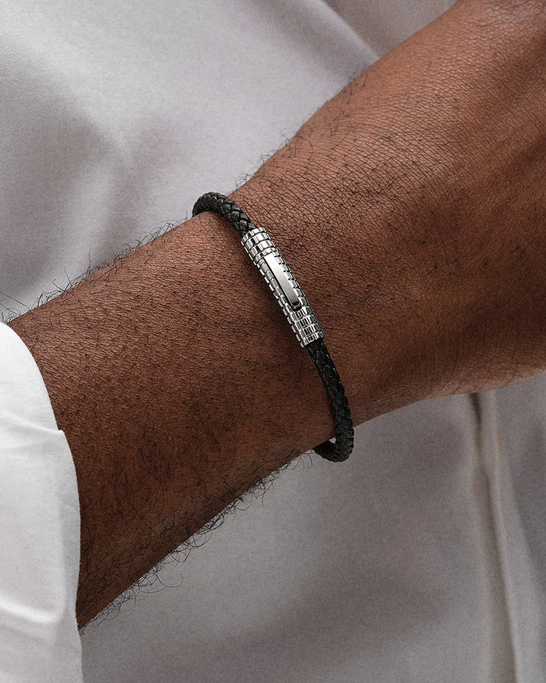 A Leather Bracelet in polished Silver plated-316L stainless steel from Waldor & Co. The model is Grid Leather Bracelet Polished.